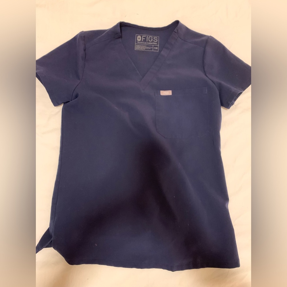 Figs One Pocket Catarina Top